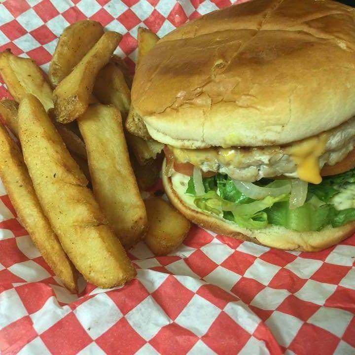 J Dykes Food Court | restaurant | 4901 Yale St, Houston, TX 77018, USA | 7136917438 OR +1 713-691-7438