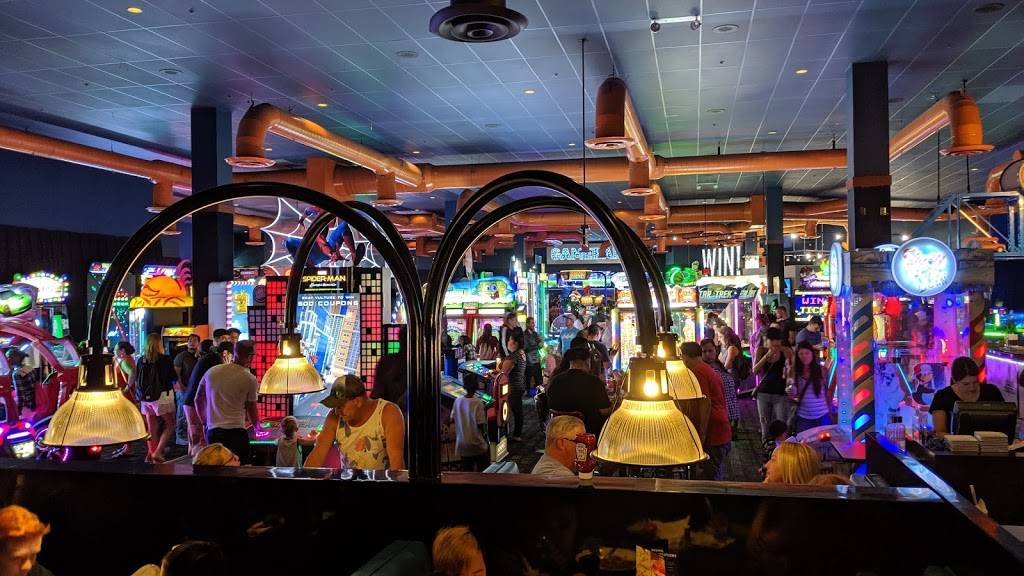 Dave & Busters | restaurant | 2931 Camino Del Rio N, San Diego, CA 92108, USA | 6192807115 OR +1 619-280-7115