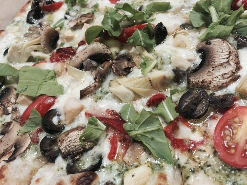 Bambinos Pizza & Deli 3 | restaurant | 6230 Federal Blvd, San Diego, CA 92114, USA | 6192643144 OR +1 619-264-3144