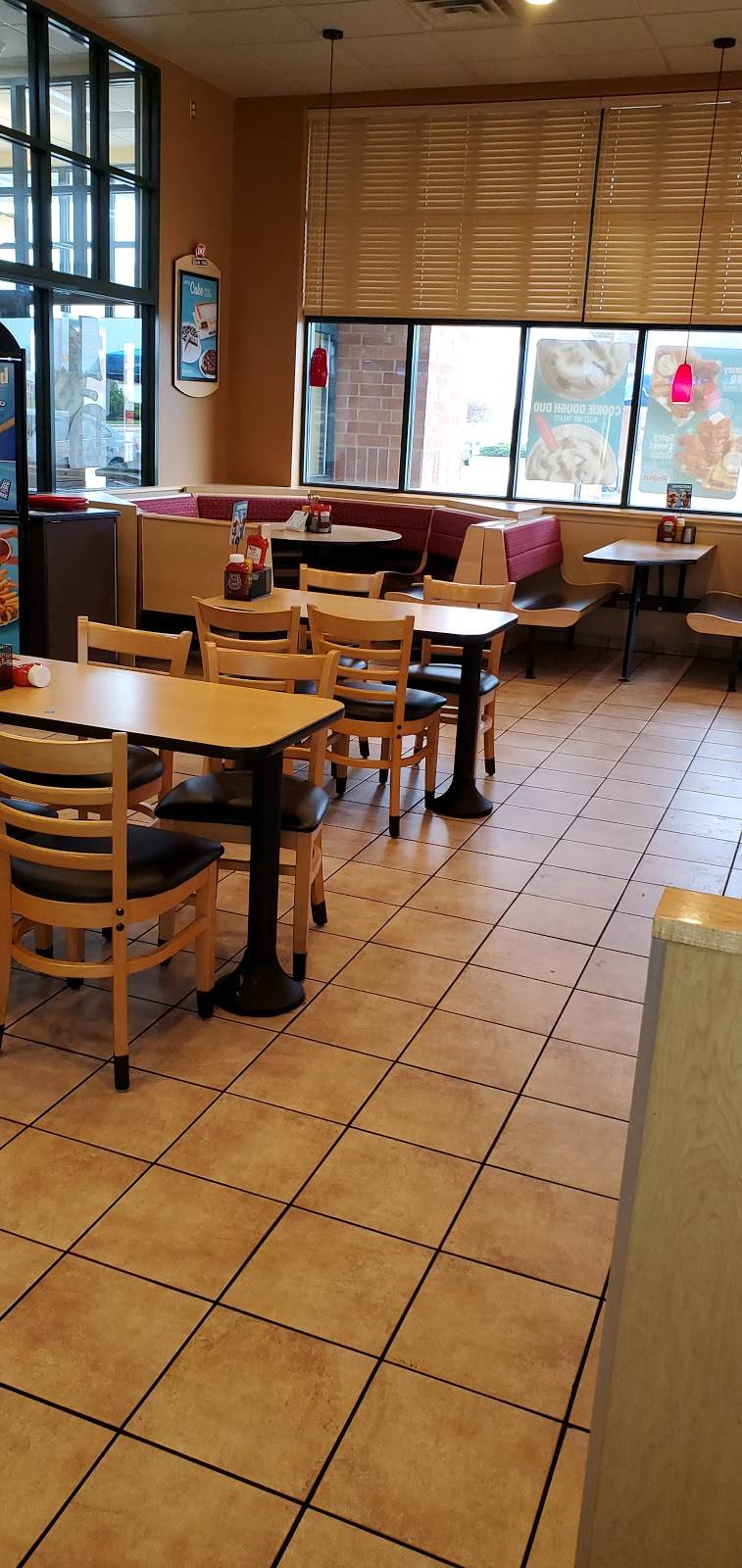 Dairy Queen Grill & Chill | restaurant | S69W15459 W Janesville Rd, Muskego, WI 53150, USA | 4144229740 OR +1 414-422-9740