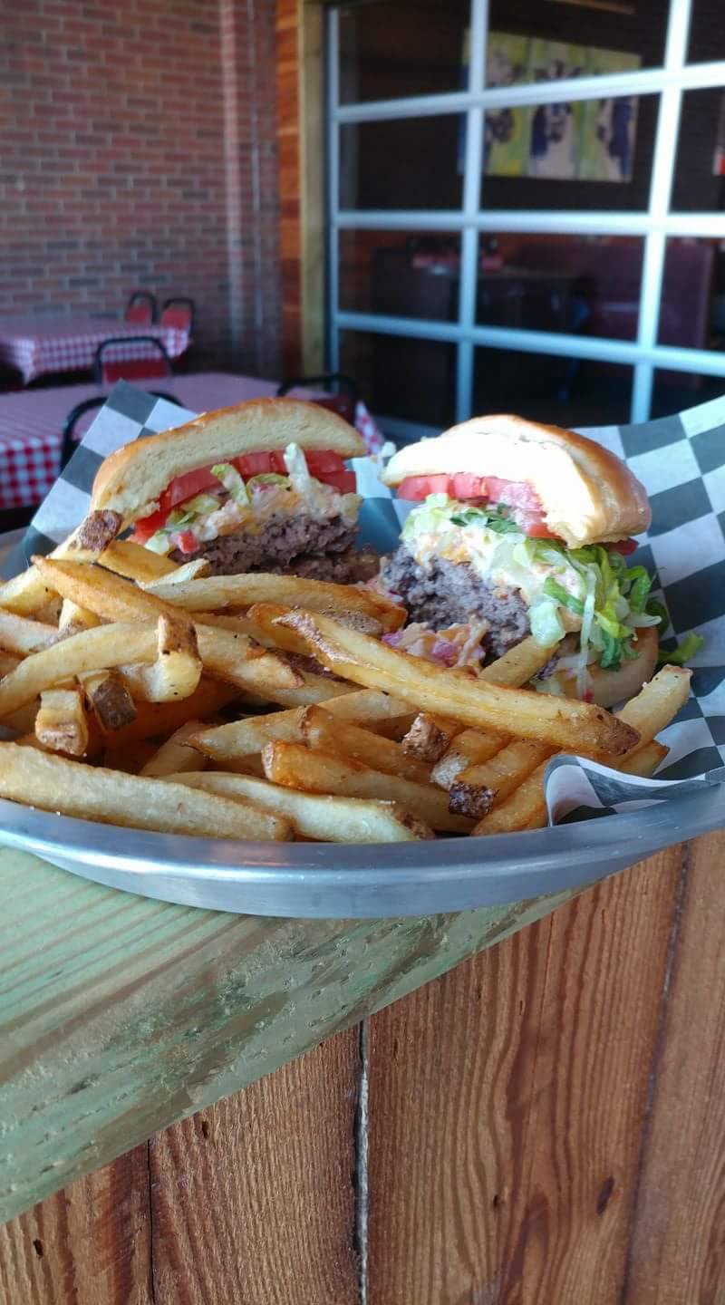 Fat Daddys BBQ | restaurant | 115 Hampton Ave, Greenwood, SC 29646, USA | 8642239111 OR +1 864-223-9111