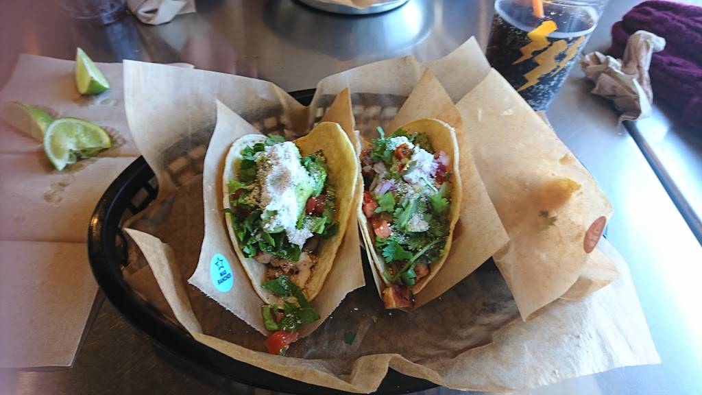 QDOBA Mexican Eats | restaurant | 702 E Benson Blvd, Anchorage, AK 99503, USA | 9072764755 OR +1 907-276-4755