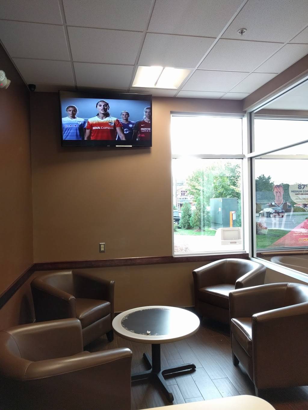 Dunkin | bakery | 585 White Mountain Hwy, Milton, NH 03851, USA | 6036527222 OR +1 603-652-7222