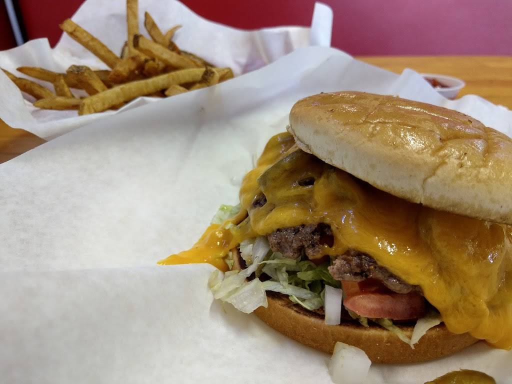 Dianas Burgers | restaurant | 2202 N Zarzamora St, San Antonio, TX 78201, USA | 2102512252 OR +1 210-251-2252
