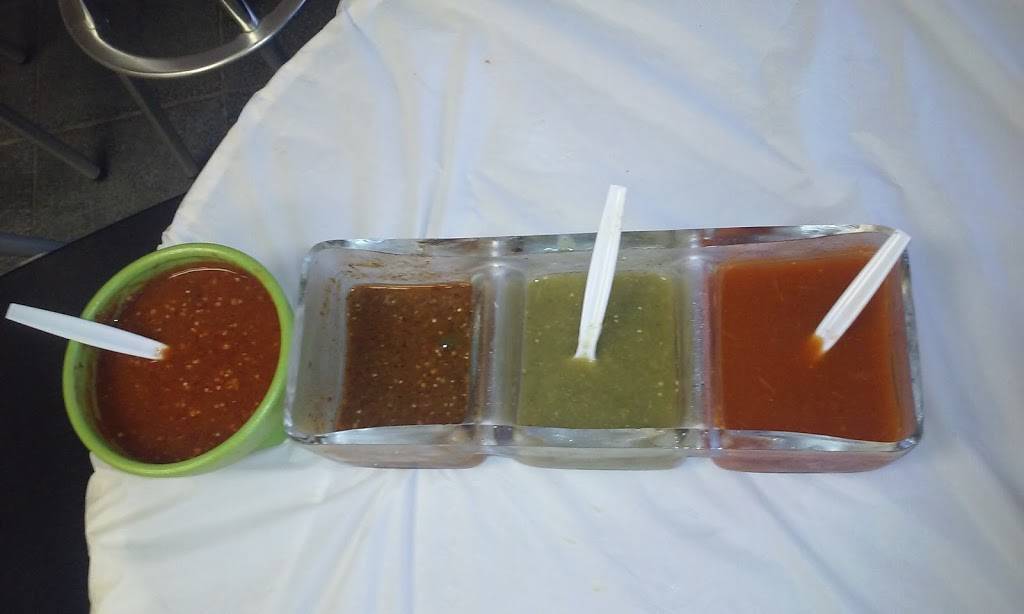 Taqueria Mexicana El Tarazco | restaurant | 622 NE 8th St, Hallandale Beach, FL 33009, USA | 9546137879 OR +1 954-613-7879