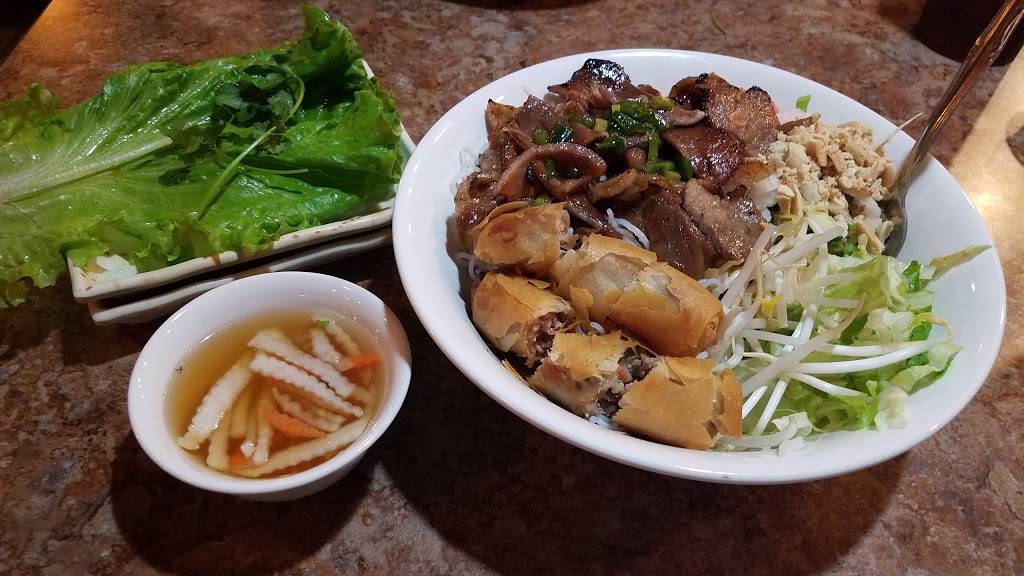Pho Vy | restaurant | 9607 Broadway St, Pearland, TX 77584, USA | 7133403200 OR +1 713-340-3200