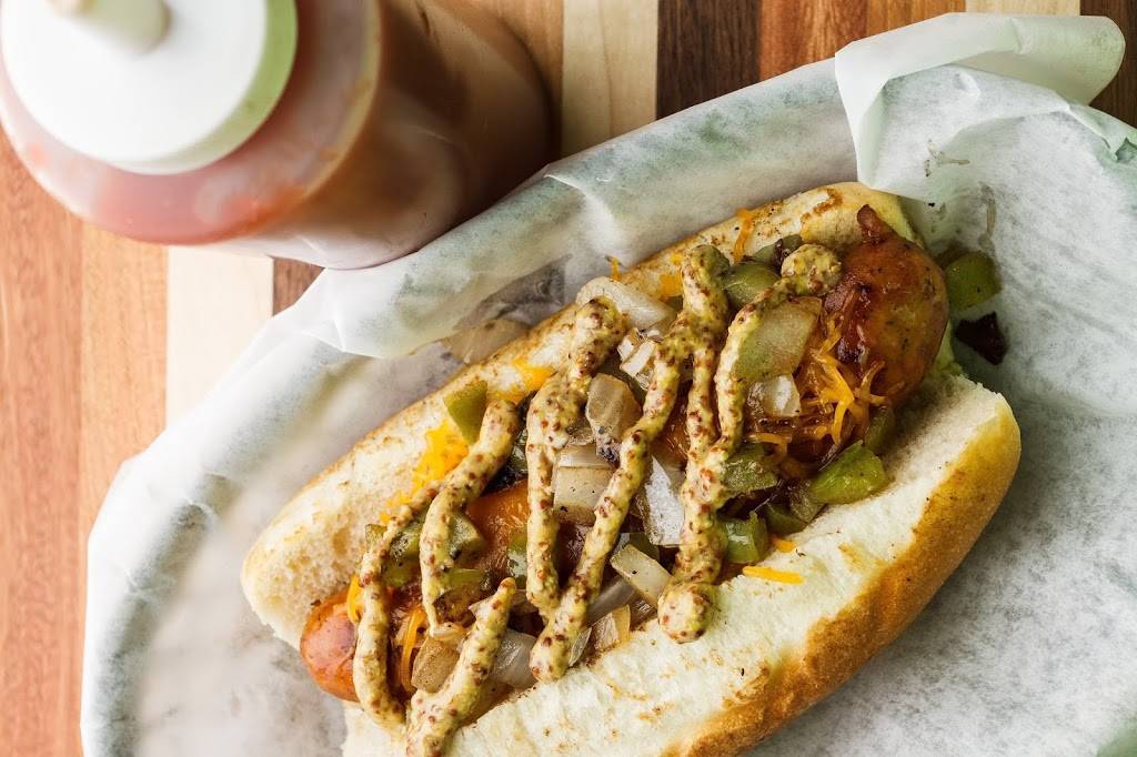 Botskys | restaurant | 104 W Pujo St, Lake Charles, LA 70601, USA | 3374911155 OR +1 337-491-1155