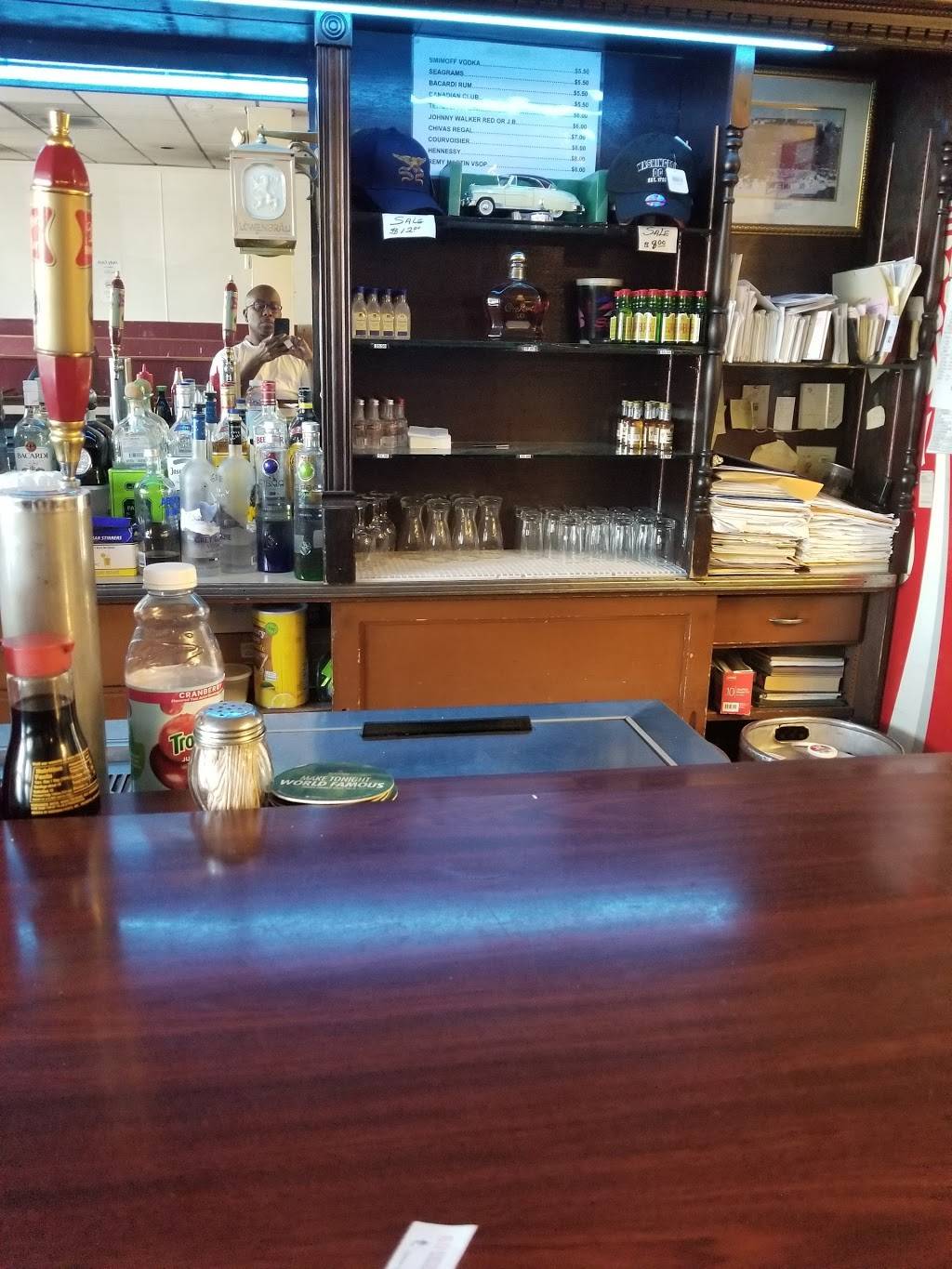 Wah Sing Restaurant | restaurant | 2521 Pennsylvania Ave SE, Washington, DC 20020, USA | 2025814500 OR +1 202-581-4500