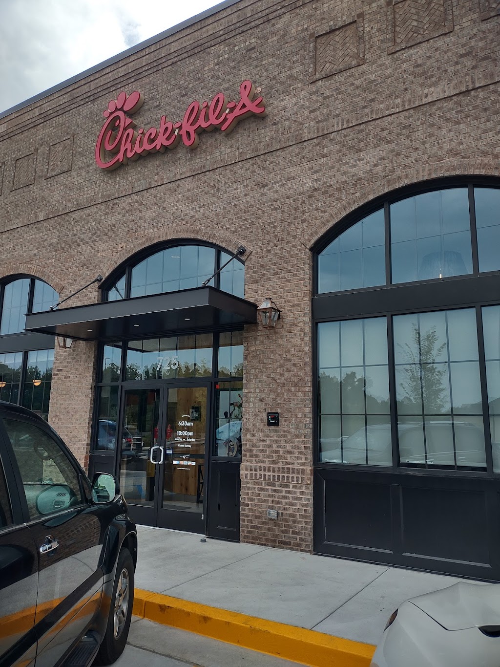 Chick-fil-A Larry Mulkey Memorial | restaurant | 725 Atlanta Hwy, Cumming, GA 30040, USA | 7707815256 OR +1 770-781-5256