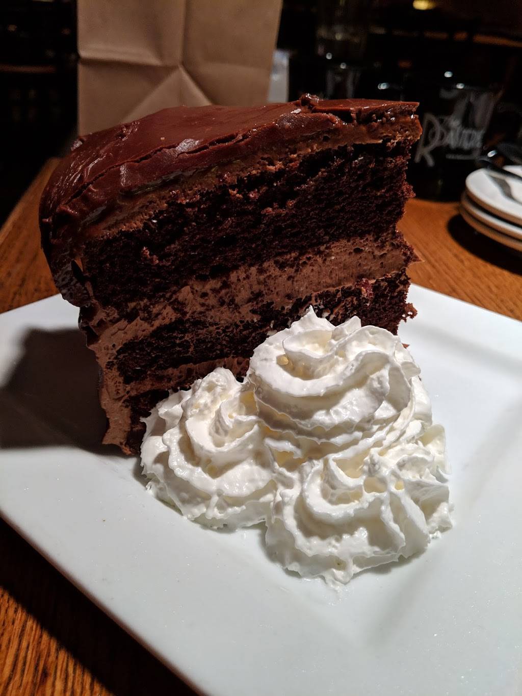 Tavern in the Village | restaurant | 3901 Prairie Ln, Prairie Village, KS 66208, USA | 9135292229 OR +1 913-529-2229