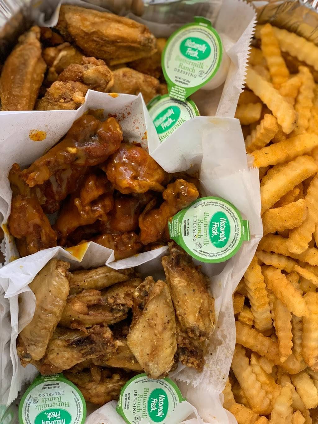 Wings On The Fly Food Truck | restaurant | 1866-1802 E Brooks Rd, Memphis, TN 38116, USA | 9014106888 OR +1 901-410-6888