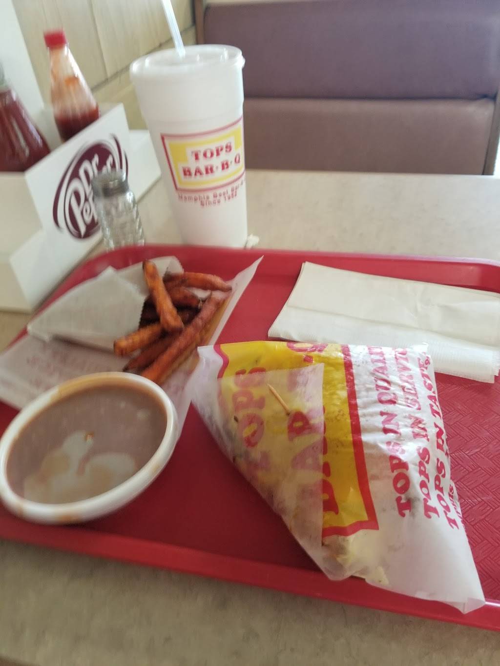 Tops Bar-B-Q | restaurant | 3023 Thomas St #7605, Memphis, TN 38127, USA | 9013530337 OR +1 901-353-0337