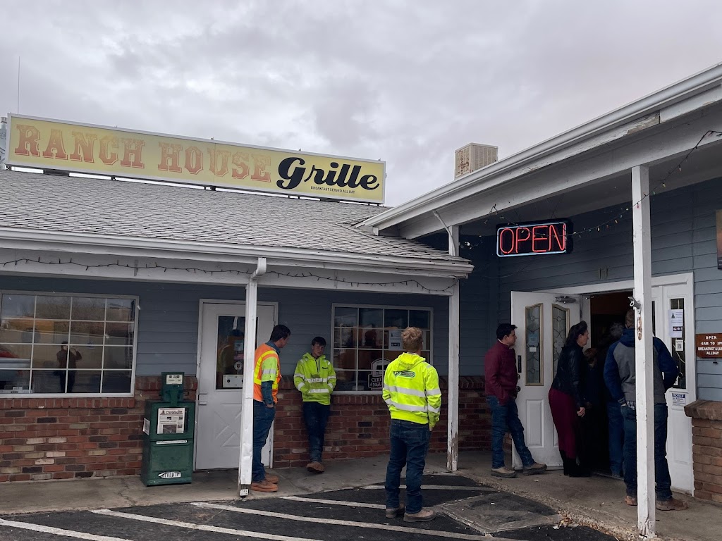 Ranch House Grille | restaurant | 819 N Navajo Dr, Page, AZ 86040, USA | 9286451420 OR +1 928-645-1420