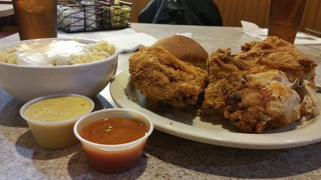 Chicken Inn | restaurant | 541 E Hendricks St, Shelbyville, IN 46176, USA | 3173926088 OR +1 317-392-6088