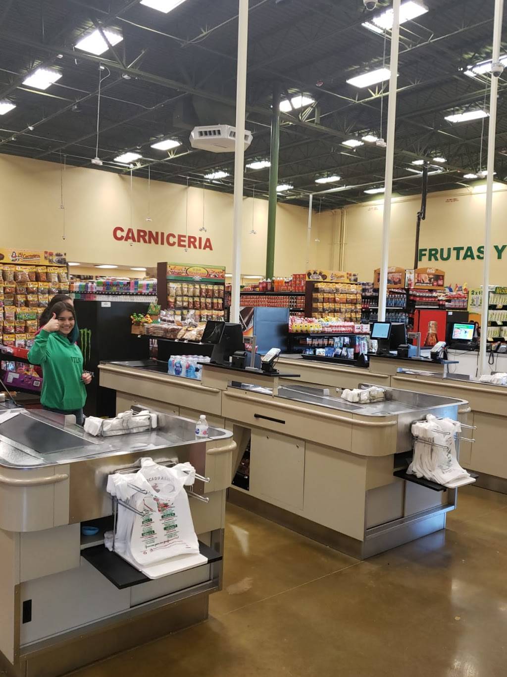 Super Mercado Jalisco | bakery | 733 Pleasant Hill Rd, Lilburn, GA 30047, USA | 4703951439 OR +1 470-395-1439