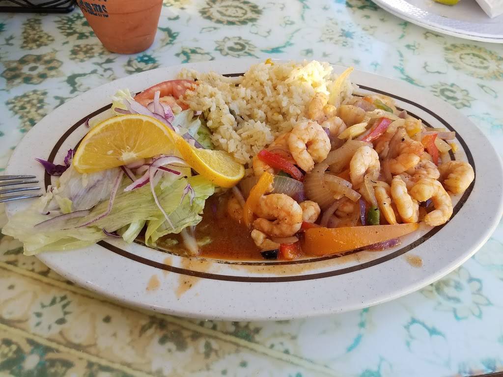 Islas Marias | restaurant | 938 E Chicago St, Elgin, IL 60120, USA | 8475318240 OR +1 847-531-8240