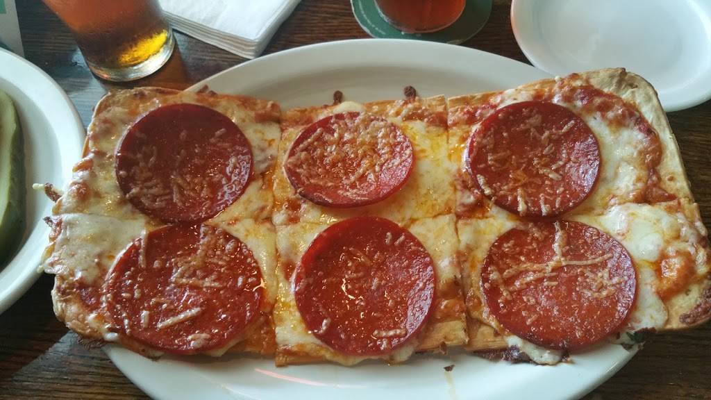 T J Carneys | restaurant | 231 W Venice Ave, Venice, FL 34285, USA | 9414809244 OR +1 941-480-9244