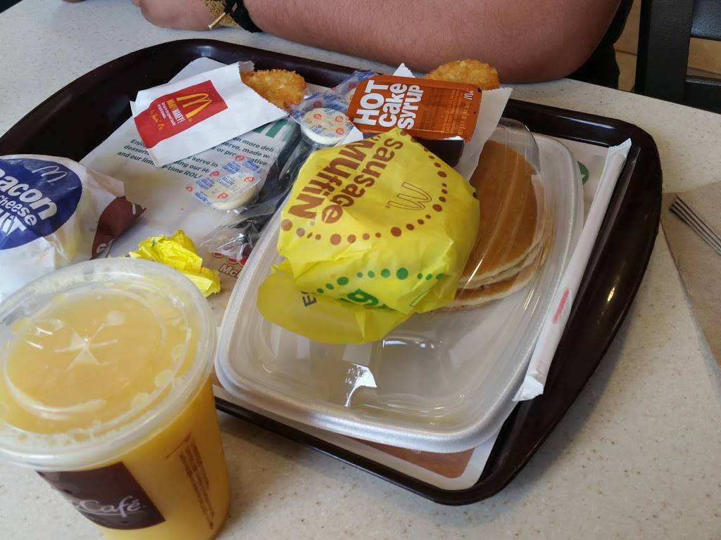 McDonalds | restaurant | 5550 W Dartmouth Ave, Denver, CO 80227, USA | 3039860814 OR +1 303-986-0814