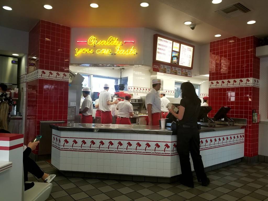 In-N-Out Burger | restaurant | 382 N Clovis Ave, Clovis, CA 93612, USA | 8007861000 OR +1 800-786-1000