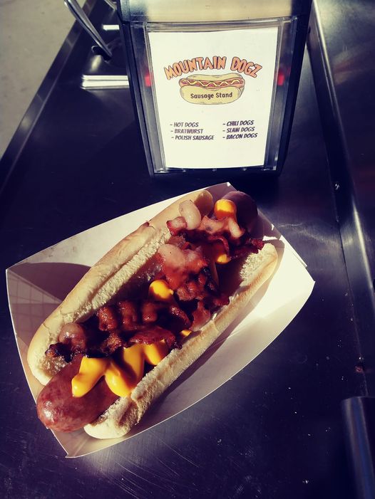 Mountain Dogz Sausage Stand | restaurant | 100 Saddle Club Ave, Woodland Park, CO 80863, USA | 7193145393 OR +1 719-314-5393