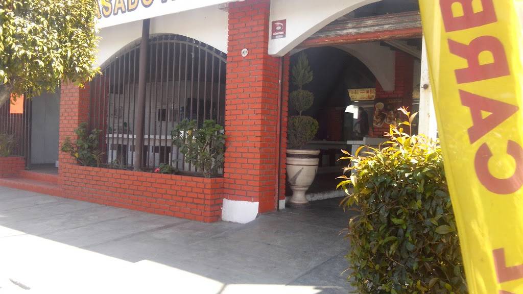 Pollos El Leñador | restaurant | Calle Esmeralda 1128, California, 22890 Ensenada, B.C., Mexico | 016461207746 OR +52 646 120 7746