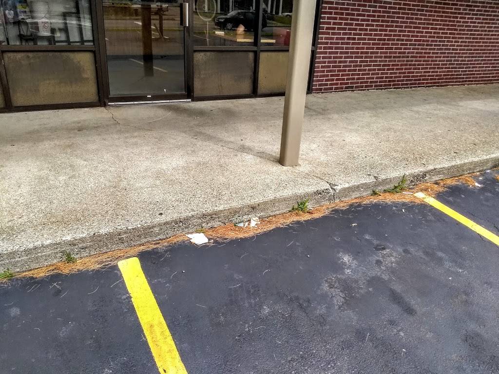 Lucky House | restaurant | 73 Winthrop St, Taunton, MA 02780, USA | 5088228828 OR +1 508-822-8828