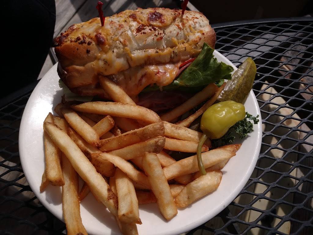 Rocs Black Front Restaurant | night club | 410 6th St, Charleston, IL 61920, USA | 2173488018 OR +1 217-348-8018