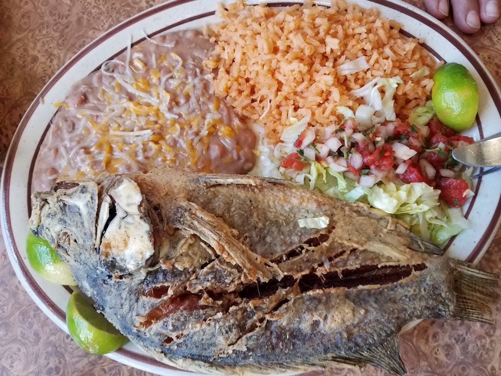 Don Carlos | restaurant | 300 E Commonwealth Ave, Fullerton, CA 92832, USA | 7144490156 OR +1 714-449-0156