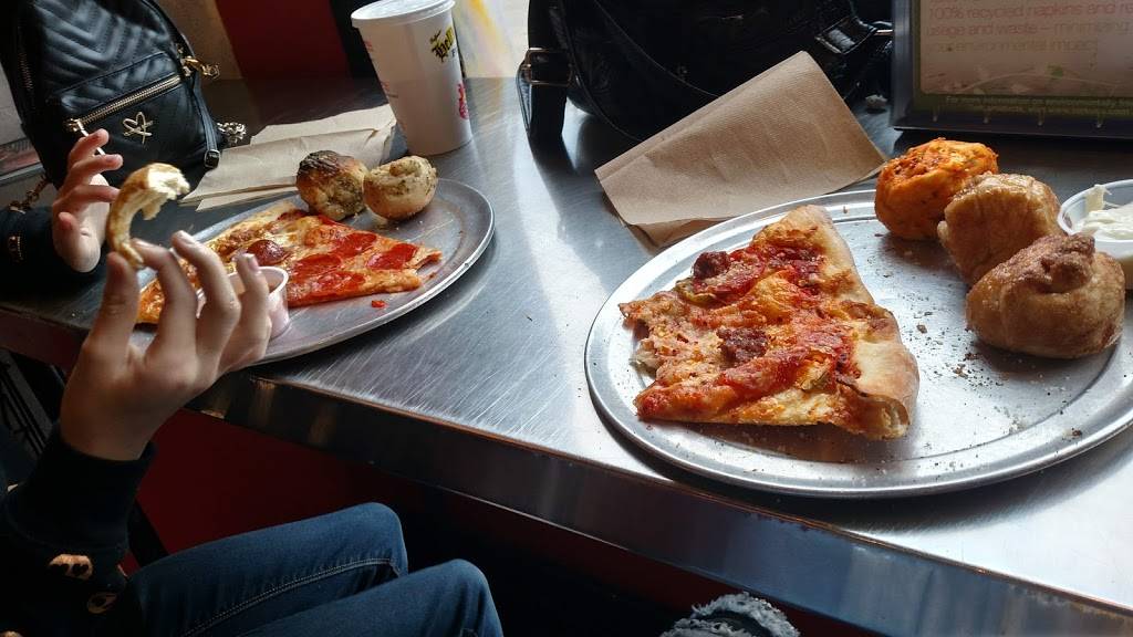 Hells Kitchen | restaurant | 9 Ruxton Ave, Manitou Springs, CO 80829, USA | 7196854355 OR +1 719-685-4355