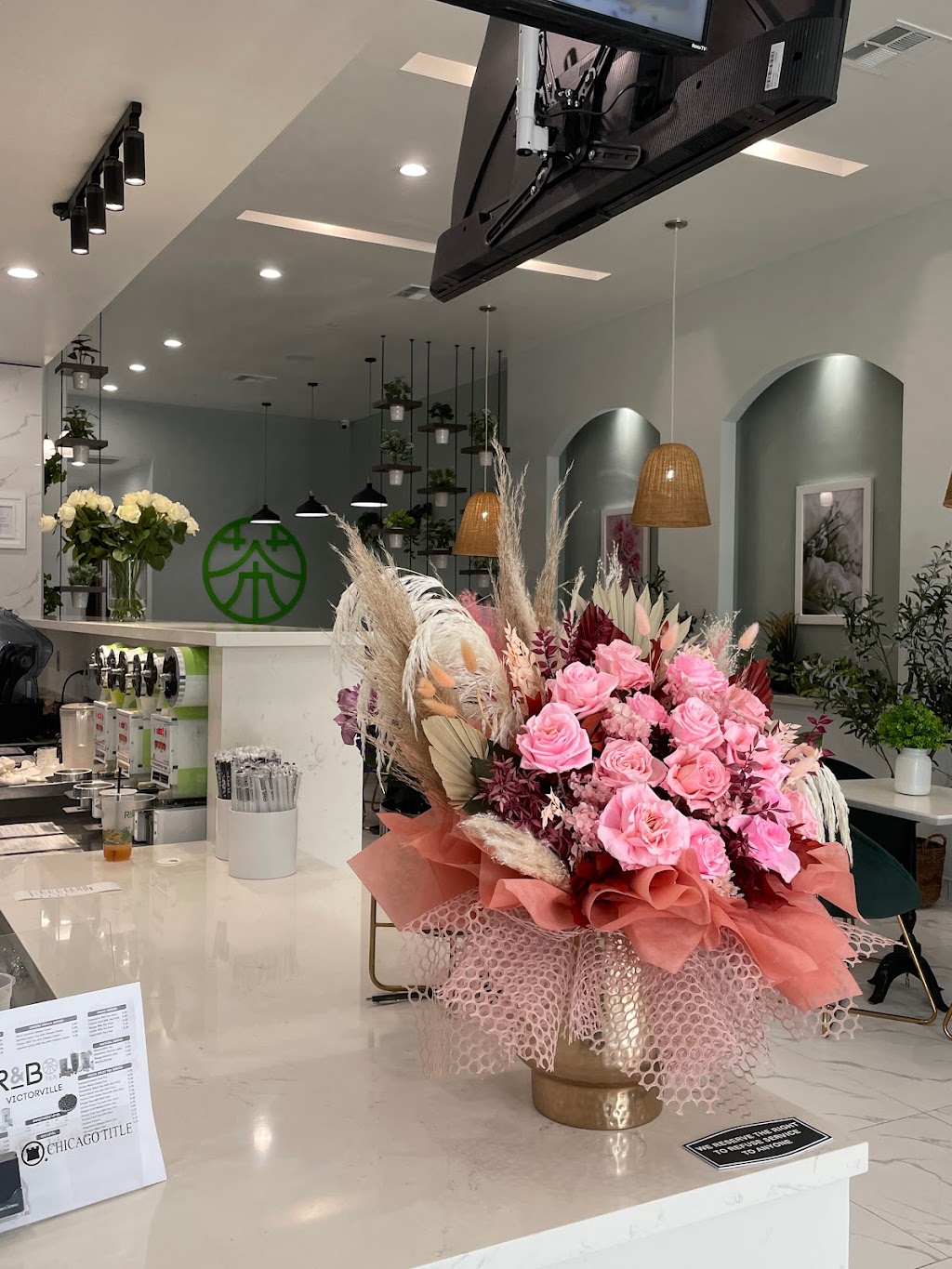 R&B Victorville | restaurant | 14130 Bear Valley Rd Suite 230, Victorville, CA 92392, USA | 7605464449 OR +1 760-546-4449