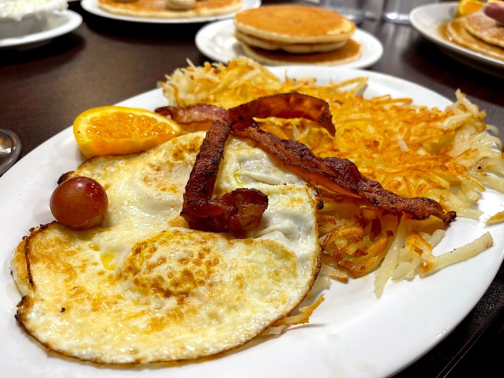 The Pancakery | restaurant | 13800 Panama City Beach Pkwy UNIT 110, Panama City Beach, FL 32407, USA | 8505885077 OR +1 850-588-5077