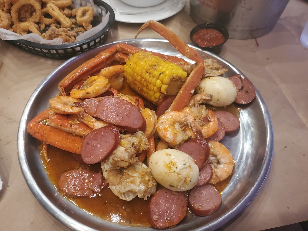 Cracking Crab | restaurant | 5100 N 9th Ave F645, Pensacola, FL 32504, USA | 8503326988 OR +1 850-332-6988