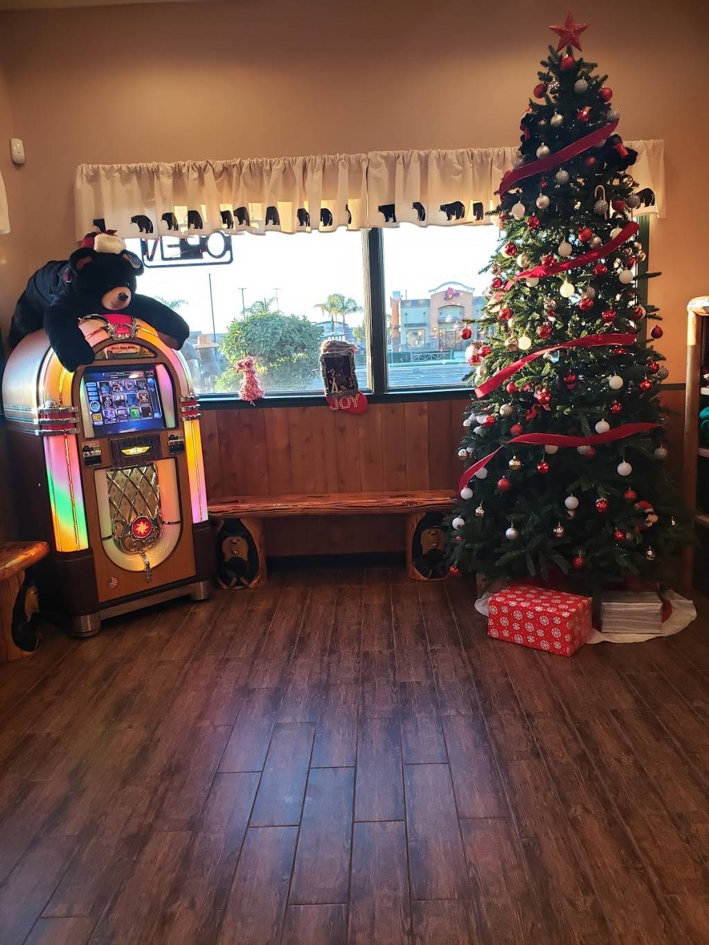 Black Bear Diner | restaurant | 2347 W Kettleman Ln, Lodi, CA 95242, USA | 2093332200 OR +1 209-333-2200