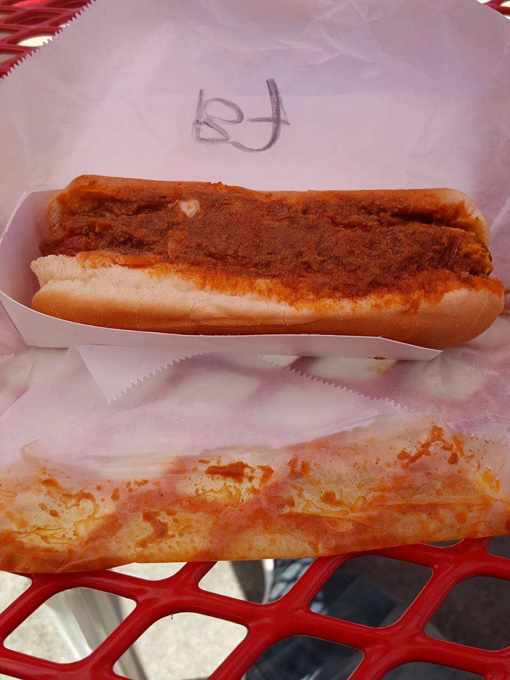 Snoopys Hot Dogs & More | restaurant | 2431 Spring Forest Rd, Raleigh, NC 27615, USA | 9198763775 OR +1 919-876-3775