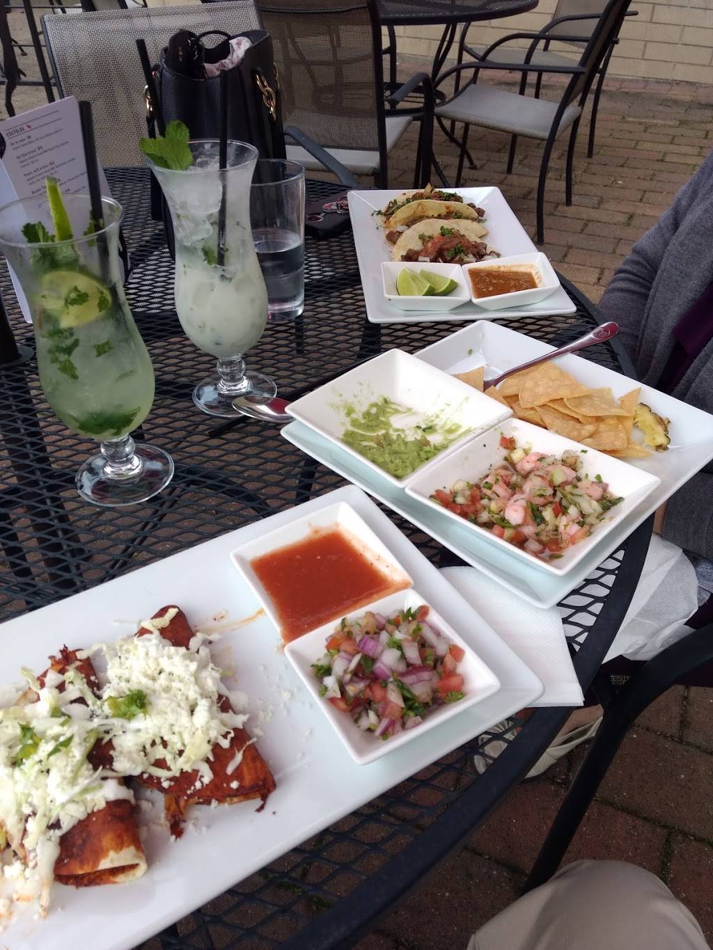 La Gloria Modern Mexican Bar | restaurant | 22010 17th Ave SE, Bothell, WA 98021, USA | 4252199957 OR +1 425-219-9957