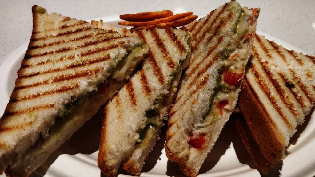 Bikanervala | restaurant | 815 Newark Ave, Jersey City, NJ 07306, USA | 2016593842 OR +1 201-659-3842