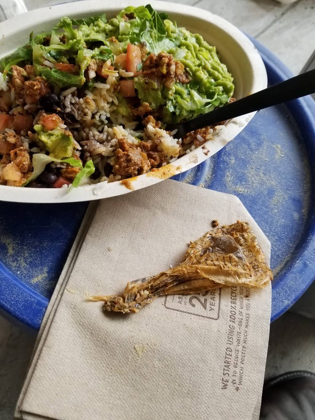 Chipotle Mexican Grill | restaurant | 11452 Euclid Ave, Cleveland, OH 44106, USA | 2164722297 OR +1 216-472-2297