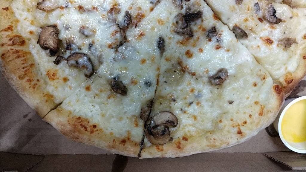 Papa Johns Pizza | restaurant | 5707 Mayfield Rd, Mayfield Heights, OH 44124, USA | 4404611963 OR +1 440-461-1963