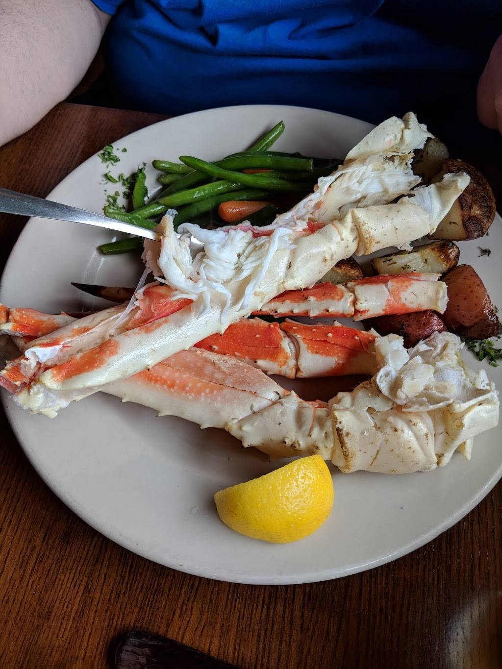 Youells Oyster House | restaurant | 2249 Walnut St, Allentown, PA 18104, USA | 6104391203 OR +1 610-439-1203