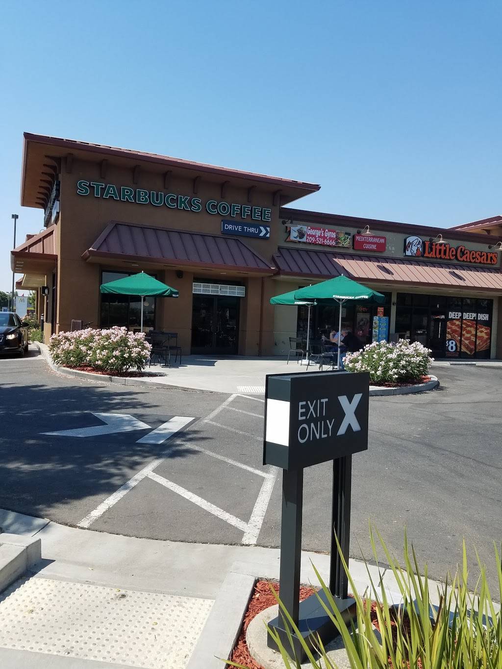 Starbucks | cafe | 3801 Yosemite Blvd #4, Modesto, CA 95357, USA | 2095270628 OR +1 209-527-0628