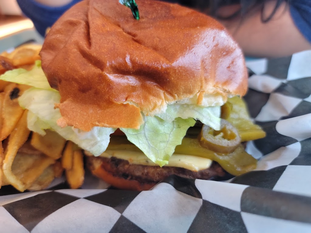 King Island Bar & Grill | restaurant | 11530 W Eight Mile Rd, Stockton, CA 95219, USA | 2094775000 OR +1 209-477-5000