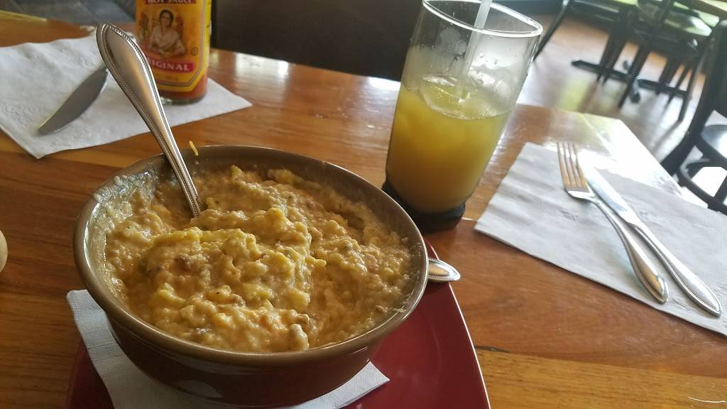 Black Bear Tavern | restaurant | 10 E Market St, Black Mountain, NC 28711, USA | 8283578470 OR +1 828-357-8470