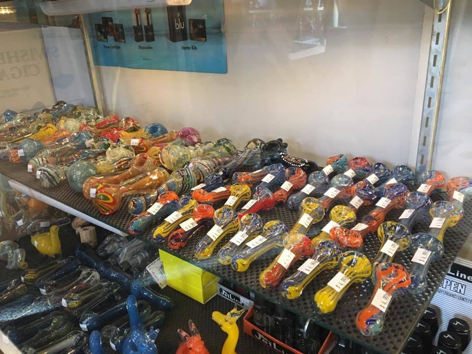 War Pony Indian Smoke Shop | meal takeaway | 2615 Portland Ave E, Tacoma, WA 98421, USA | 2536274179 OR +1 253-627-4179