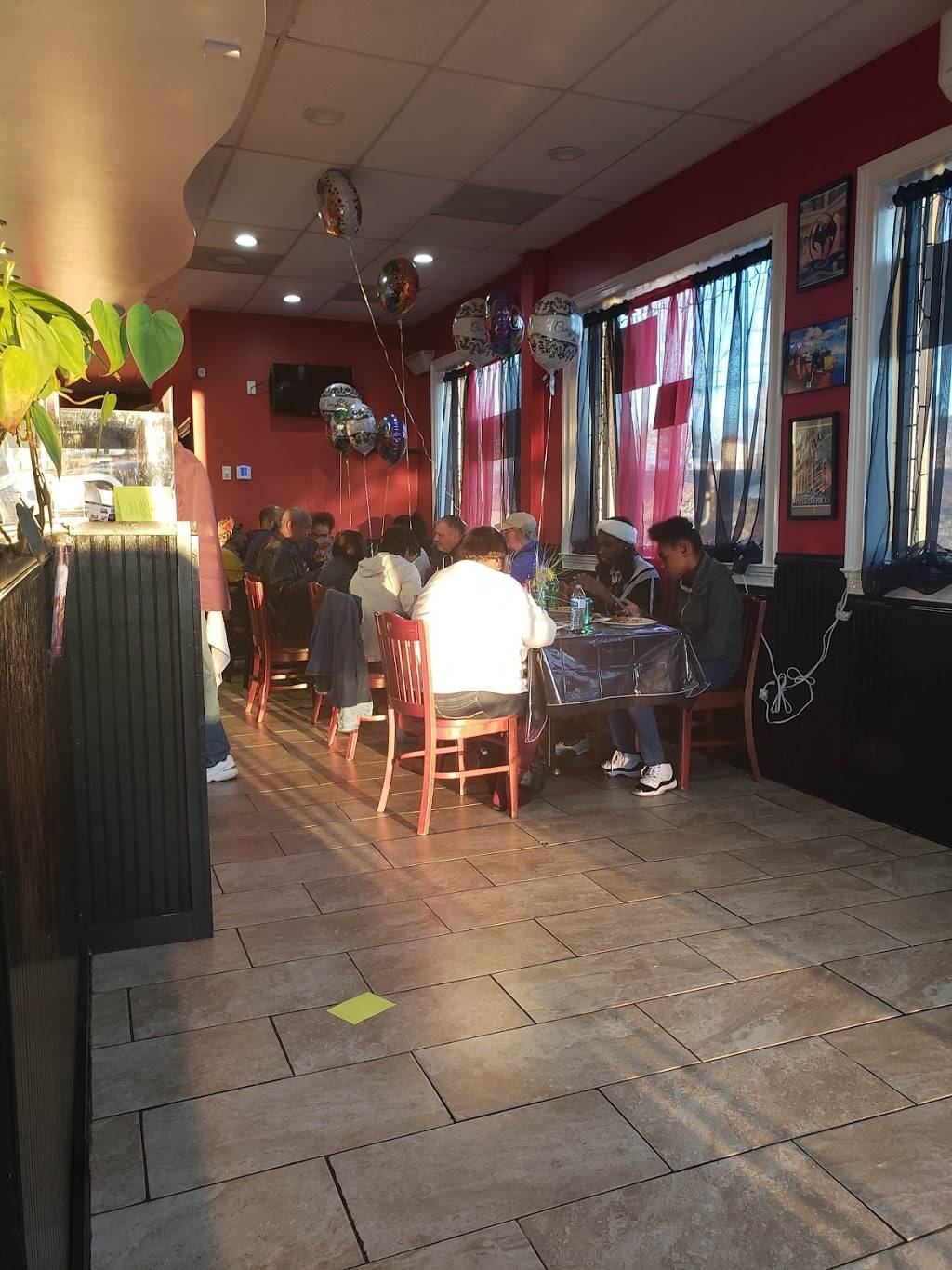 Milagros Latin Cuisine Restaurant | restaurant | 11915 N Tryon St, Charlotte, NC 28262, USA | 7042801355 OR +1 704-280-1355