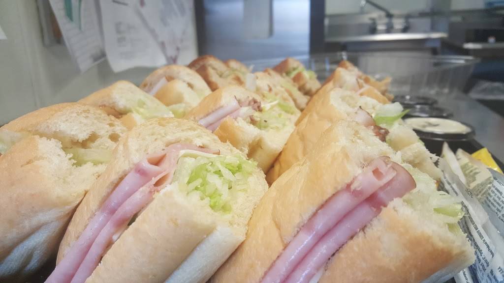 Subway | restaurant | South Park Business Center, 4530 NC-87, Sanford, NC 27330, USA | 9194980014 OR +1 919-498-0014