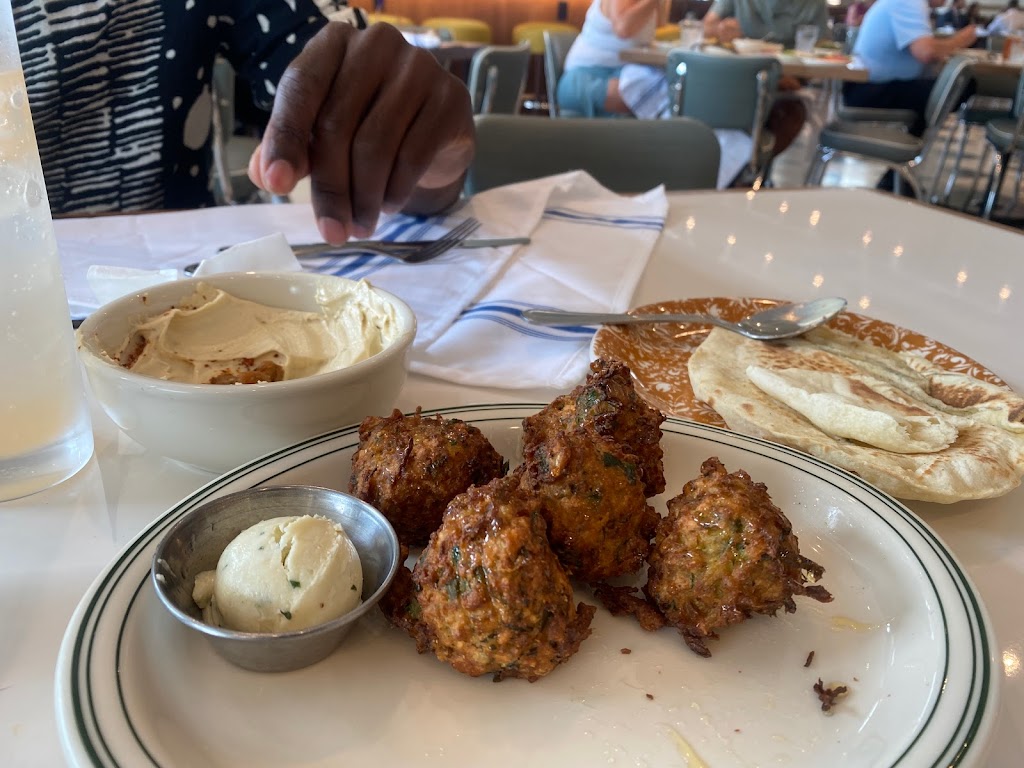 Tasty Town | restaurant | 16 14th St S, Birmingham, AL 35233, USA | 2058557750 OR +1 205-855-7750