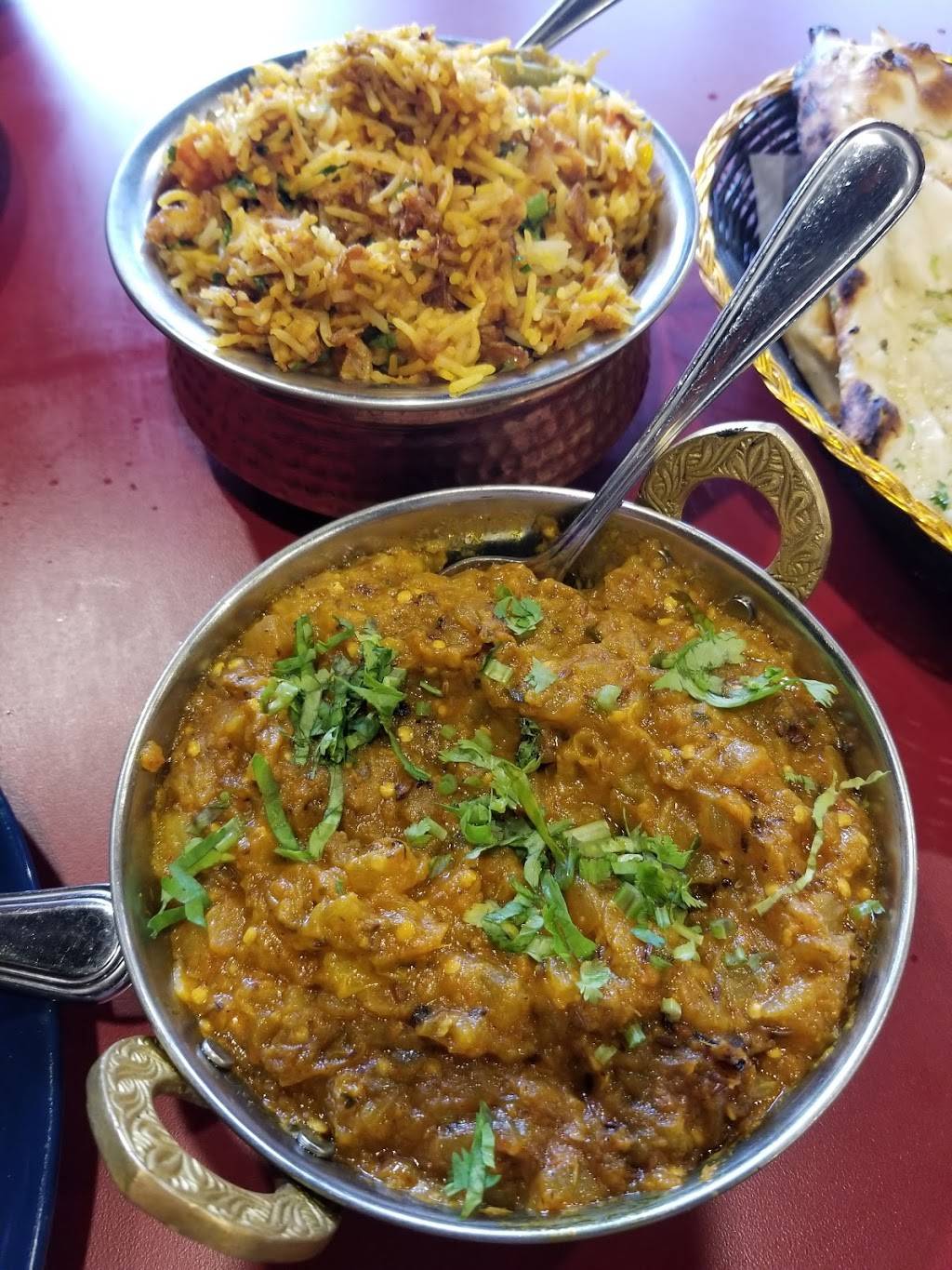 Spice Vault | restaurant | 13 Main St S, Newmarket, ON L3Y 3Y1, Canada | 9052358283 OR +1 905-235-8283