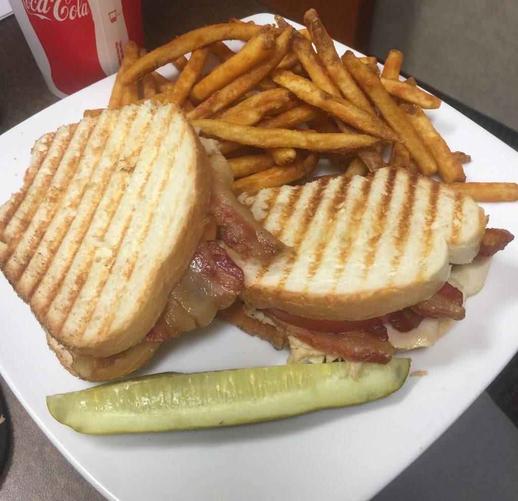 #52 Sports Bar and Kitchen Big Rapids | restaurant | 1005 Perry Ave, Big Rapids, MI 49307, USA | 2317968494 OR +1 231-796-8494