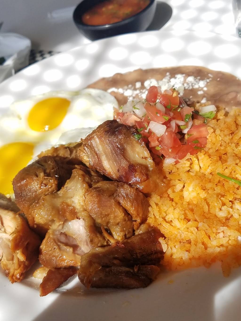 Dos Gallos Taqueria | restaurant | 3250 N Tenaya Way #110, Las Vegas, NV 89129, USA | 7025865777 OR +1 702-586-5777