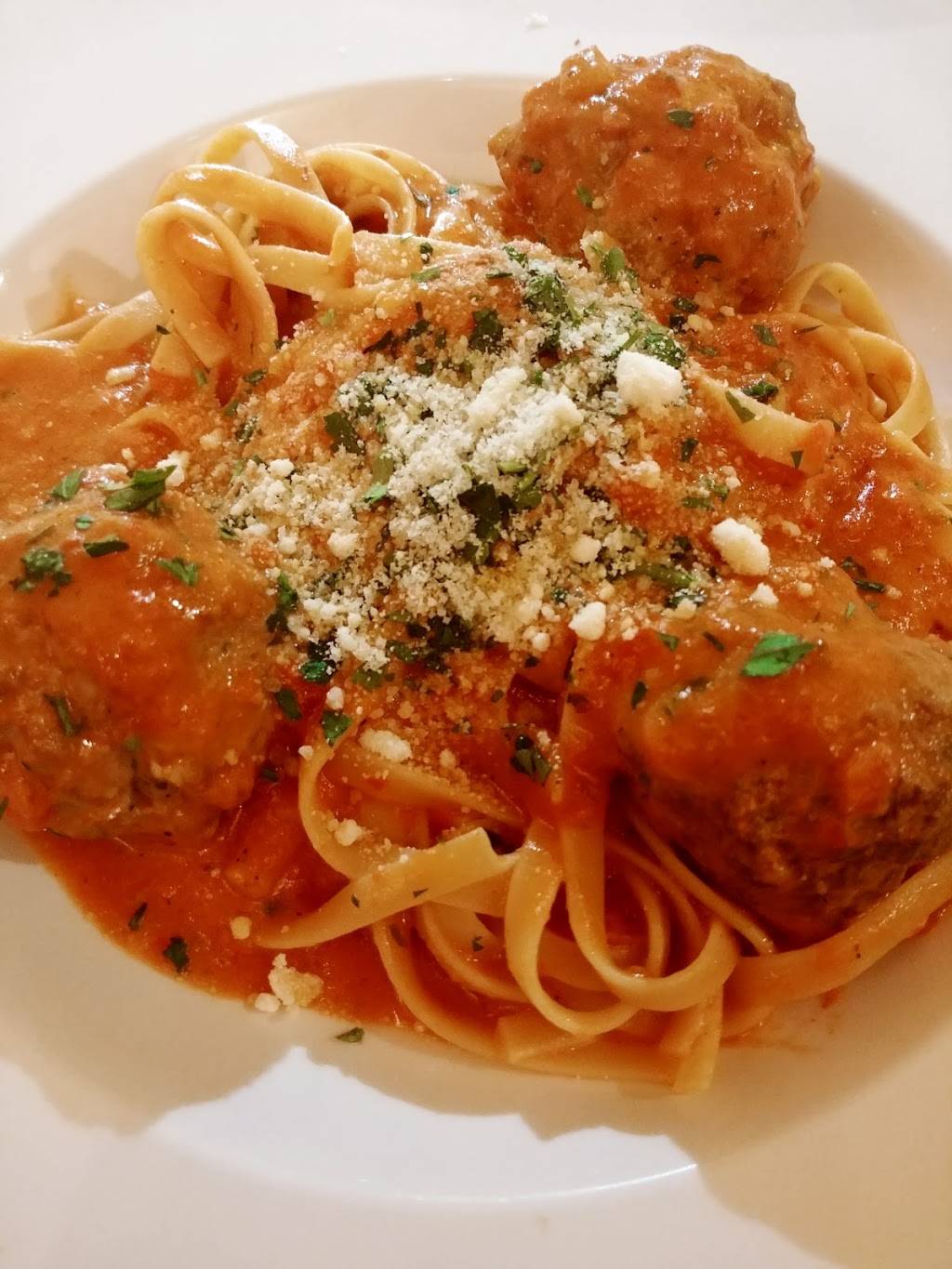 Restaurant Pasta Presto | restaurant | 7751 Boulevard Roi-René, Anjou, QC H1K 3G9, Canada | 5143528662 OR +1 514-352-8662